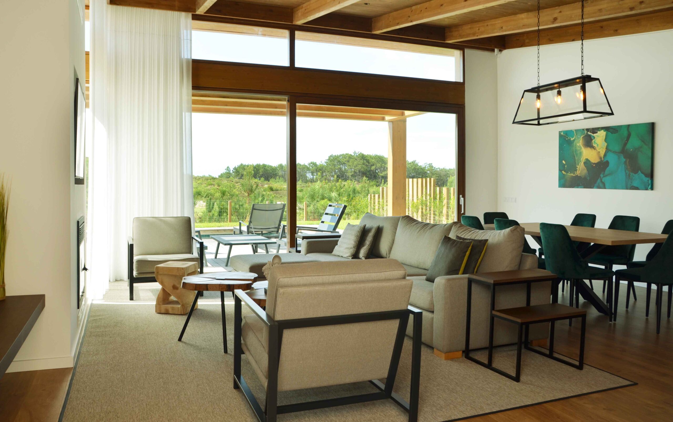 Exclusive Villas in Nadadouro: Luxury and Nature