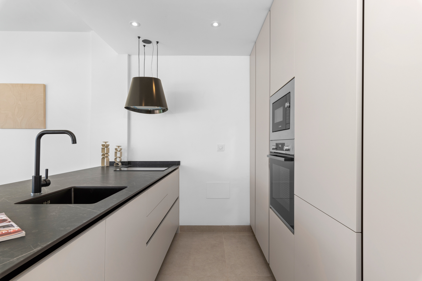2 Bedroom, 2 Bathroom n-a in {