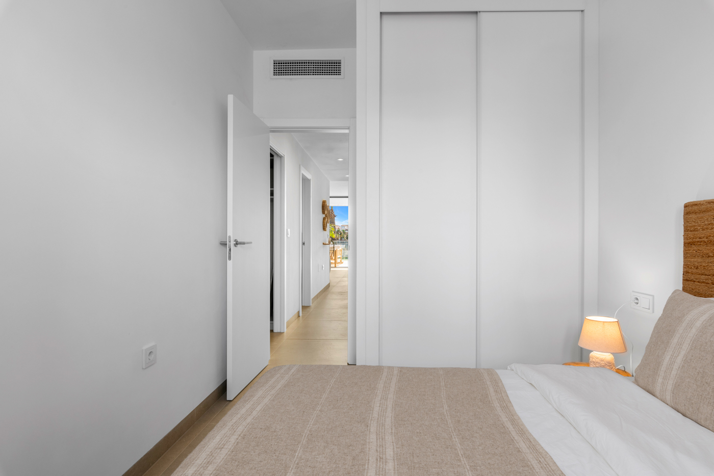 2 Bedroom, 2 Bathroom n-a in {