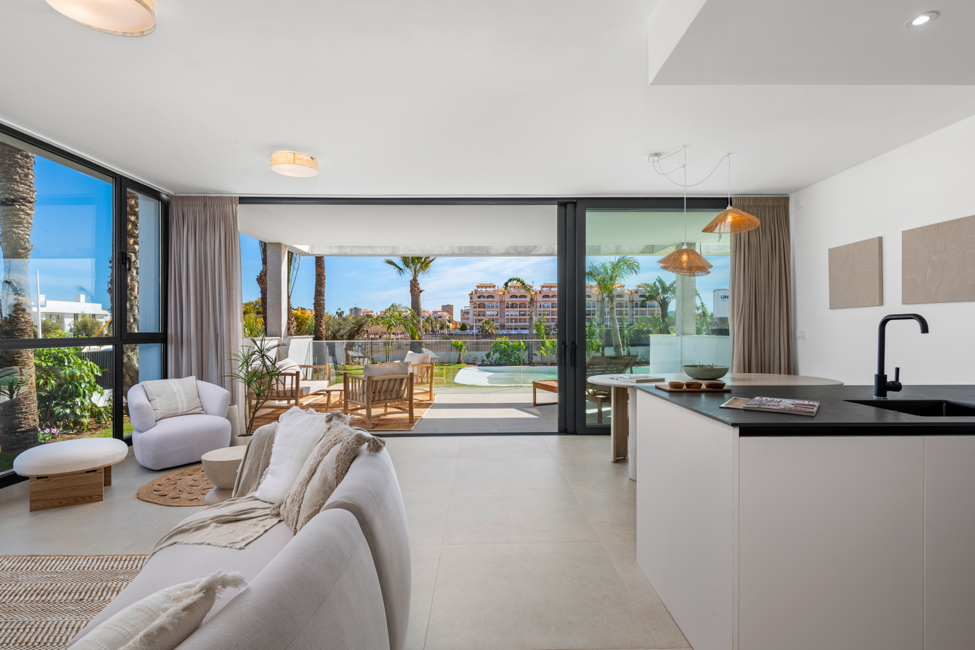2 Bedroom, 2 Bathroom n-a in {