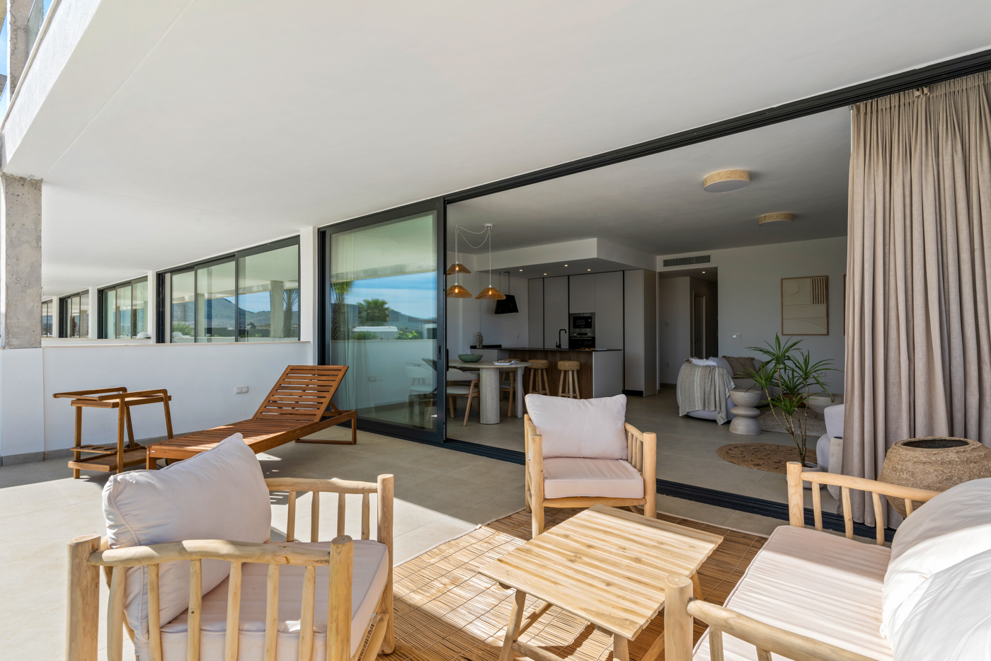 2 Bedroom, 2 Bathroom n-a in {
