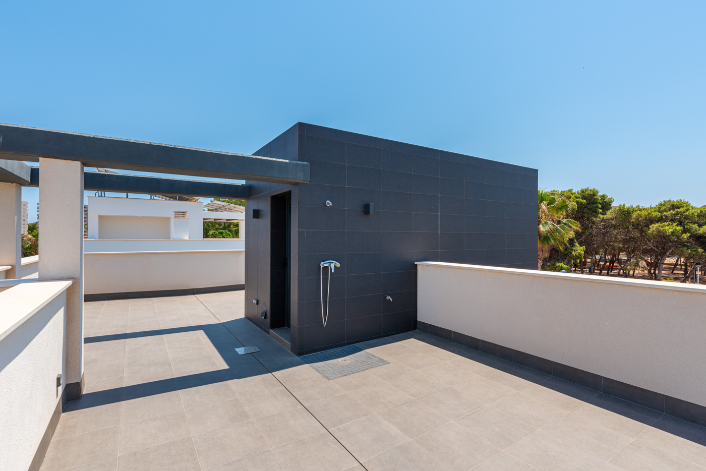 4 Bedroom, 3 Bathroom Villa in {