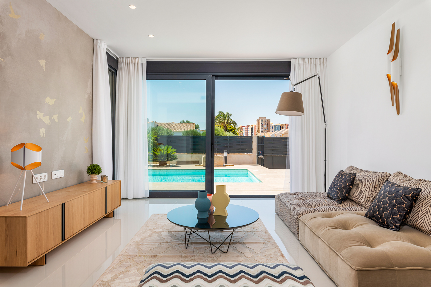 4 Bedroom, 3 Bathroom Villa in {