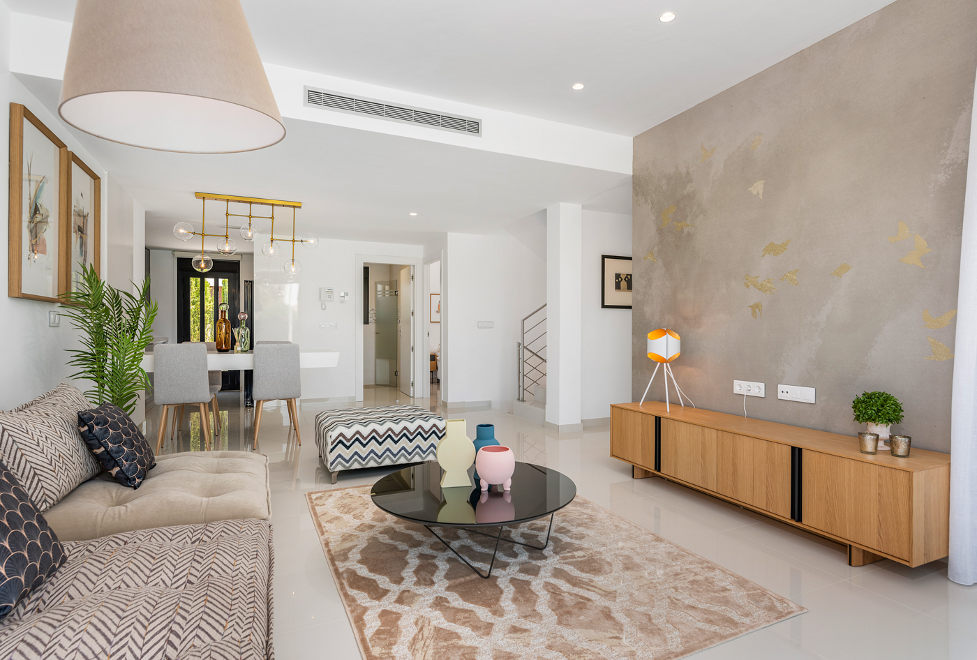 4 Bedroom, 3 Bathroom Villa in {
