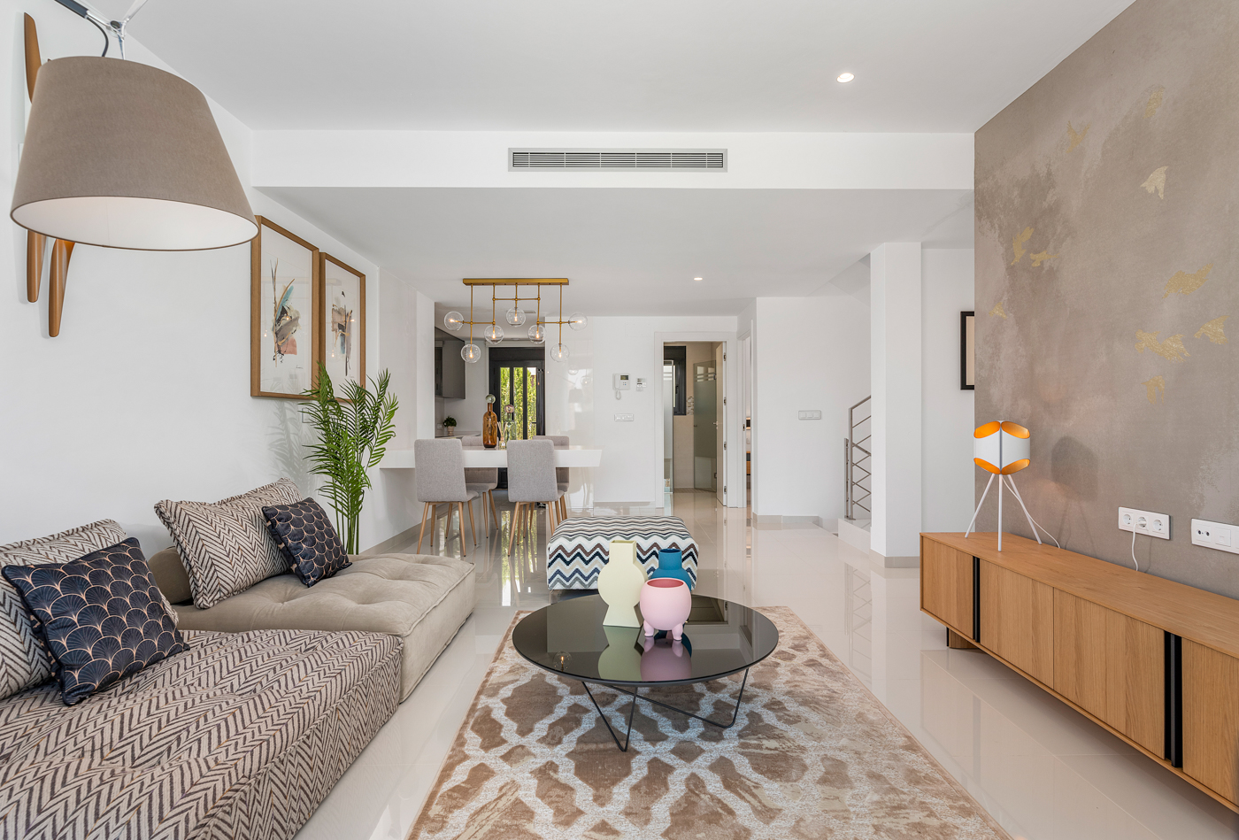 4 Bedroom, 3 Bathroom Villa in {