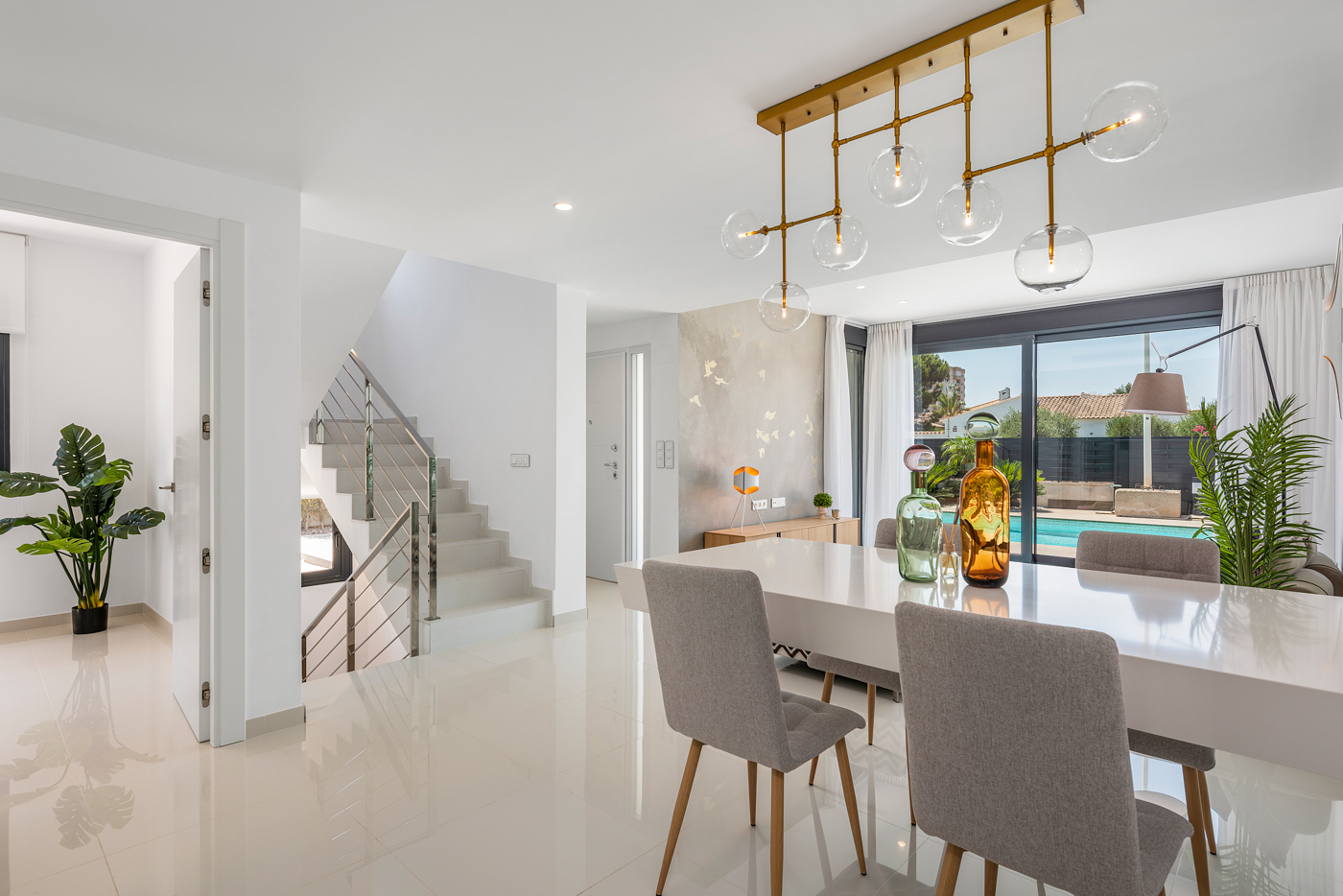 4 Bedroom, 3 Bathroom Villa in {