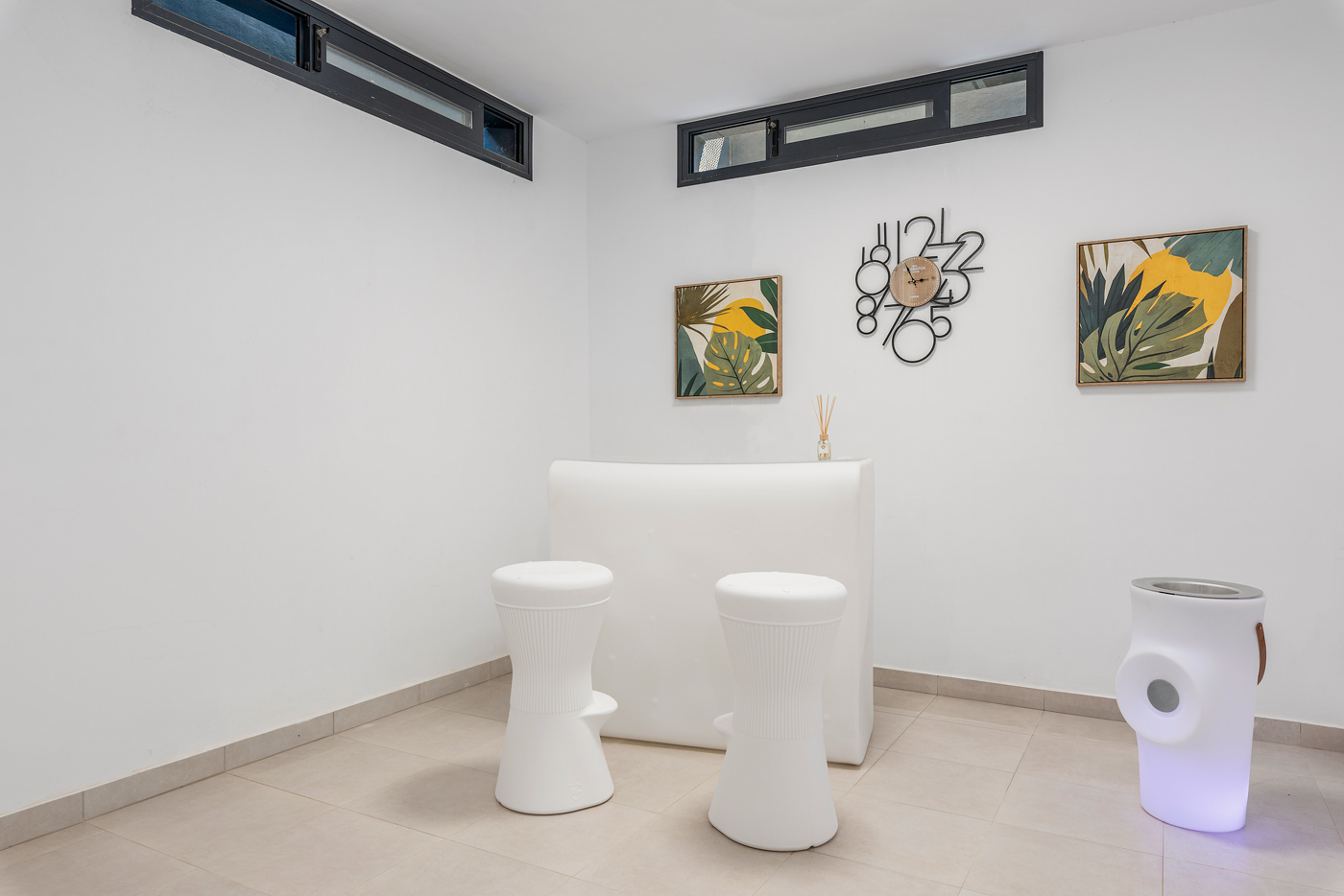 4 Bedroom, 3 Bathroom Villa in {