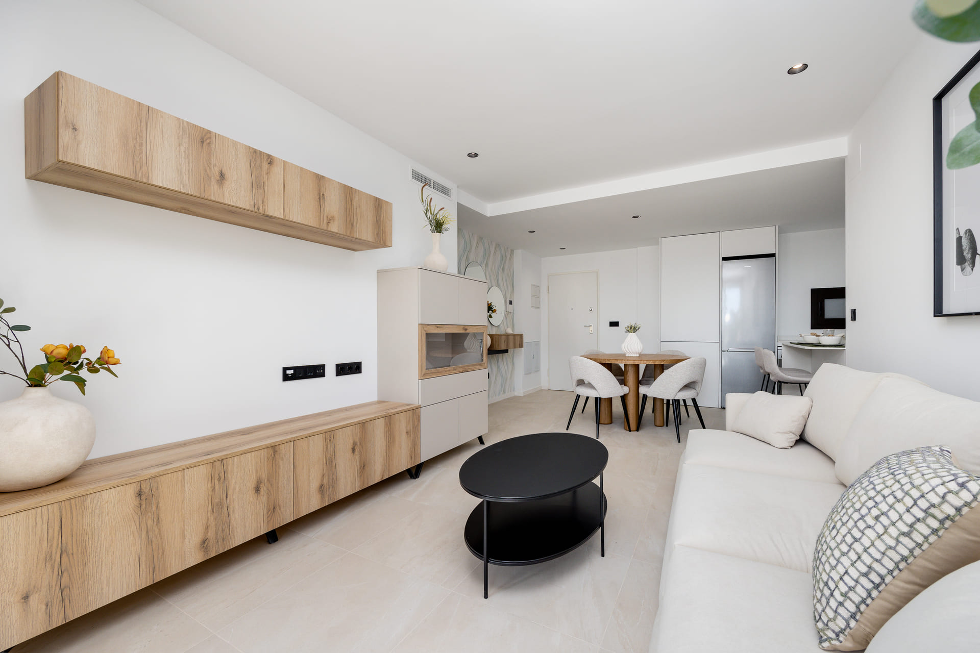 3 Bedroom, 2 Bathroom Apartment in {
