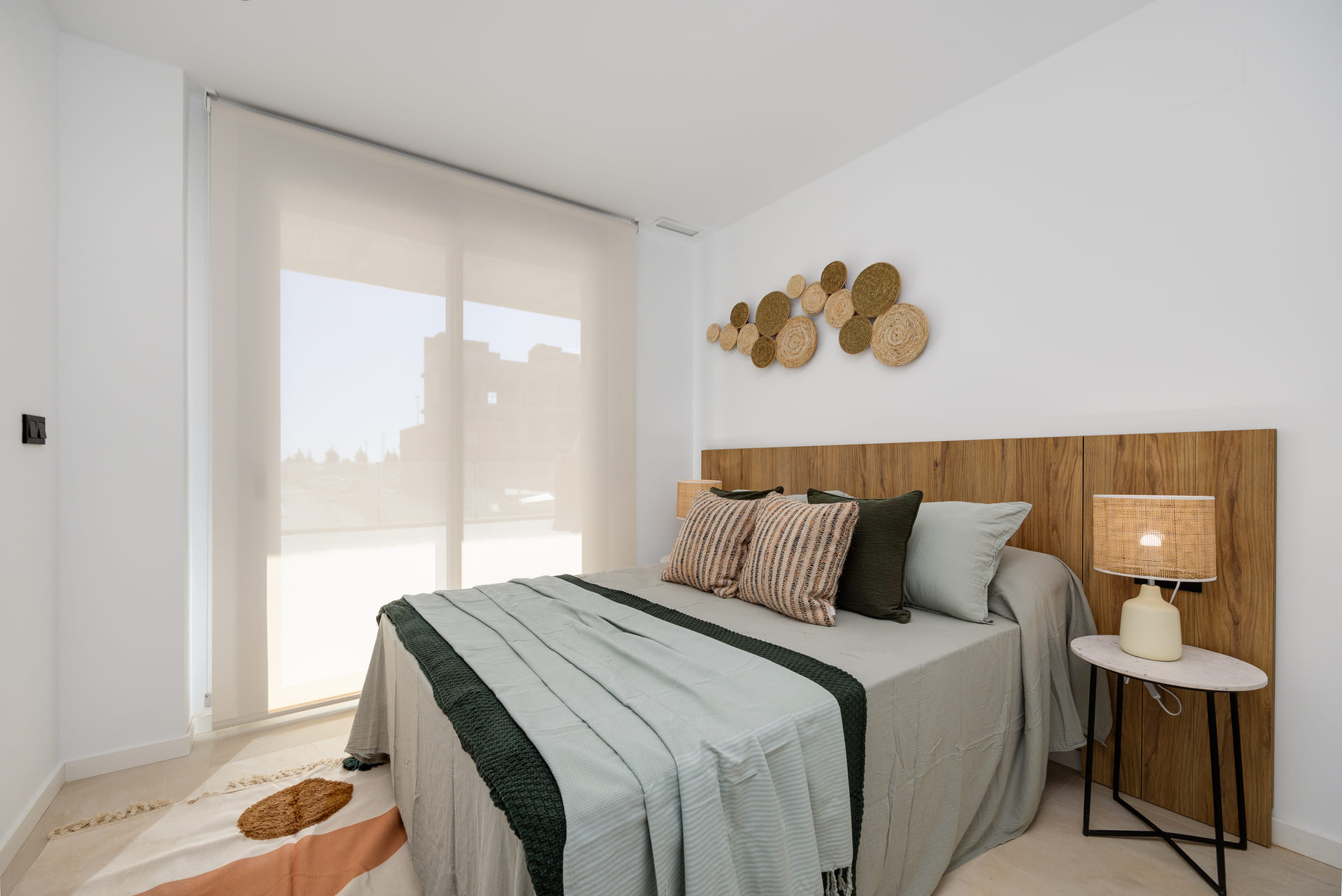 3 Bedroom, 2 Bathroom Apartment in {