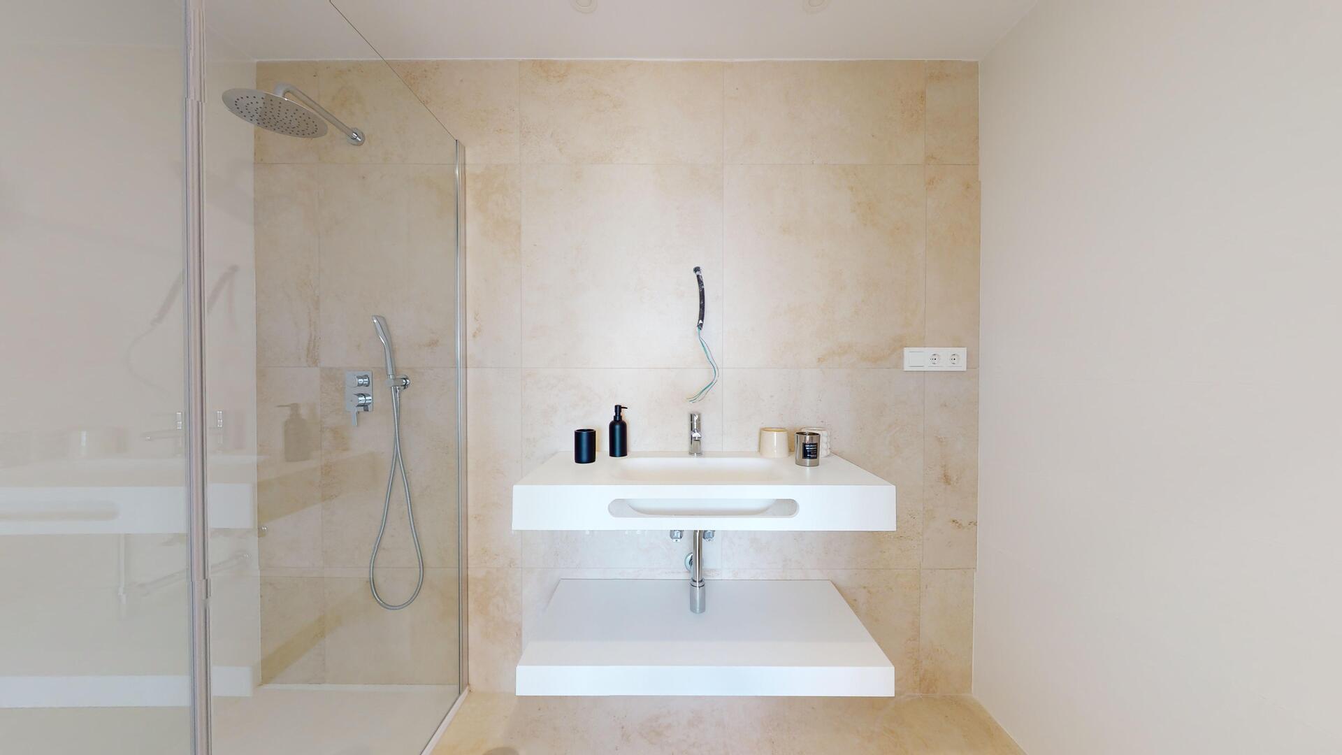 2 Bedroom, 2 Bathroom Apartment in {