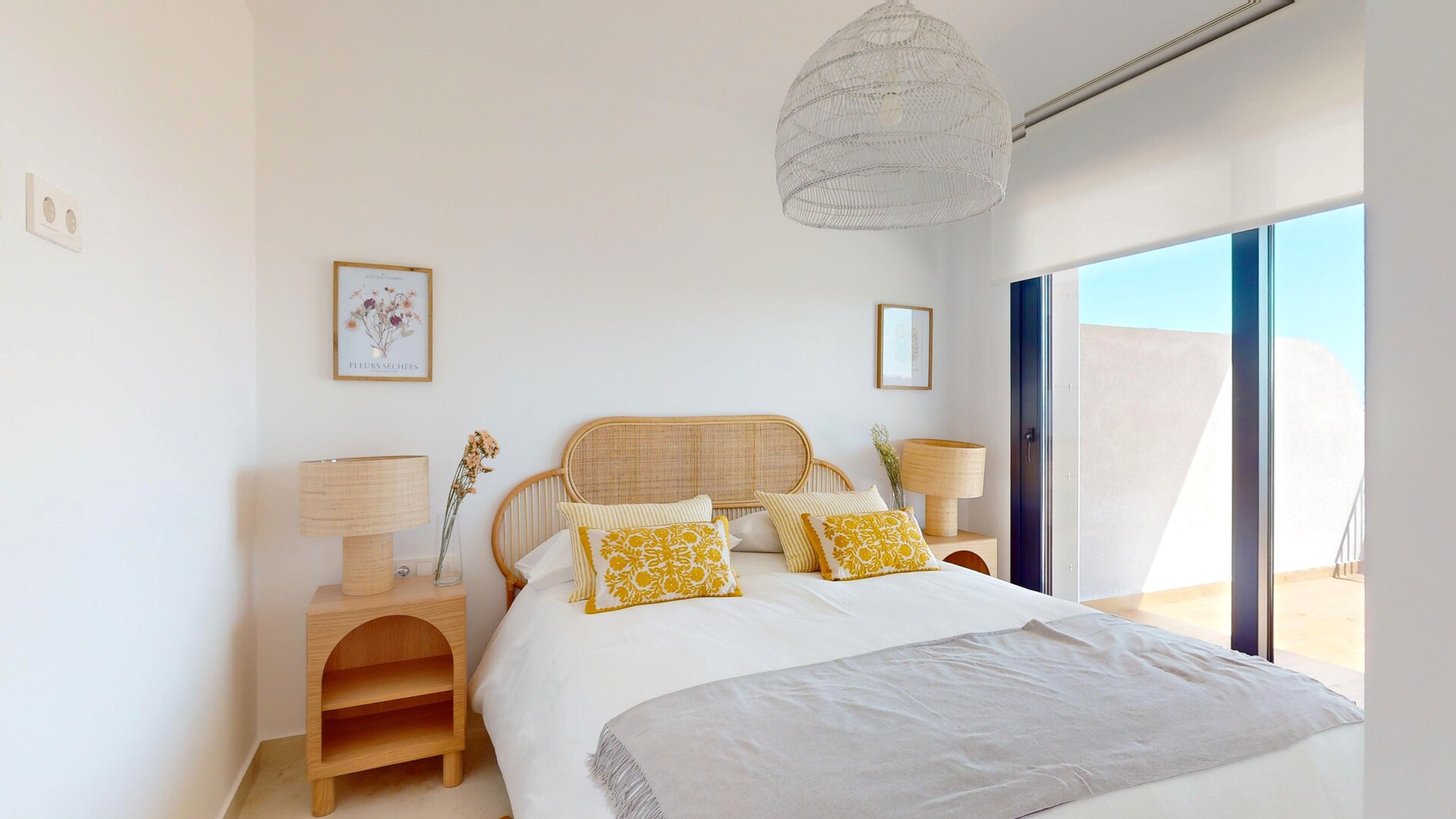 2 Bedroom, 2 Bathroom Apartment in {