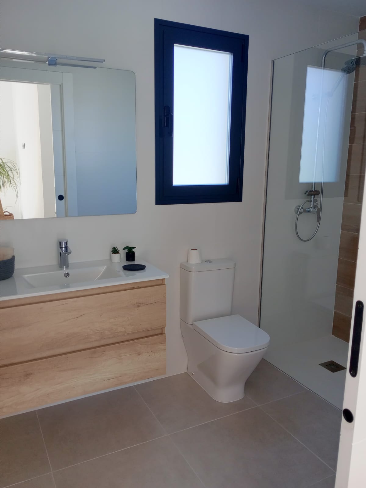 3 Bedroom, 2 Bathroom Villa in {