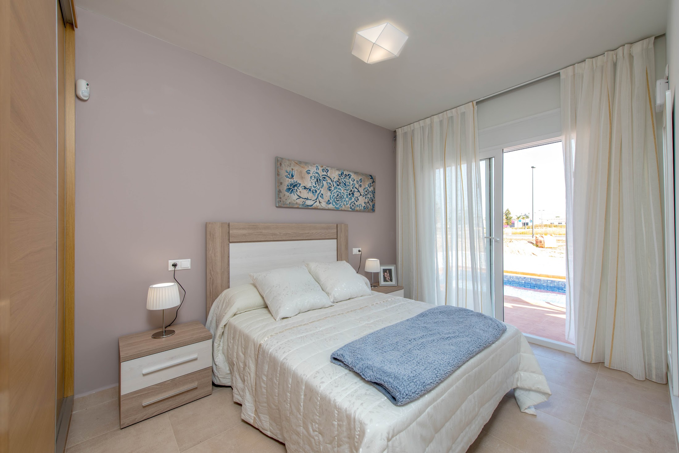 3 Bedroom, 2 Bathroom Villa in {