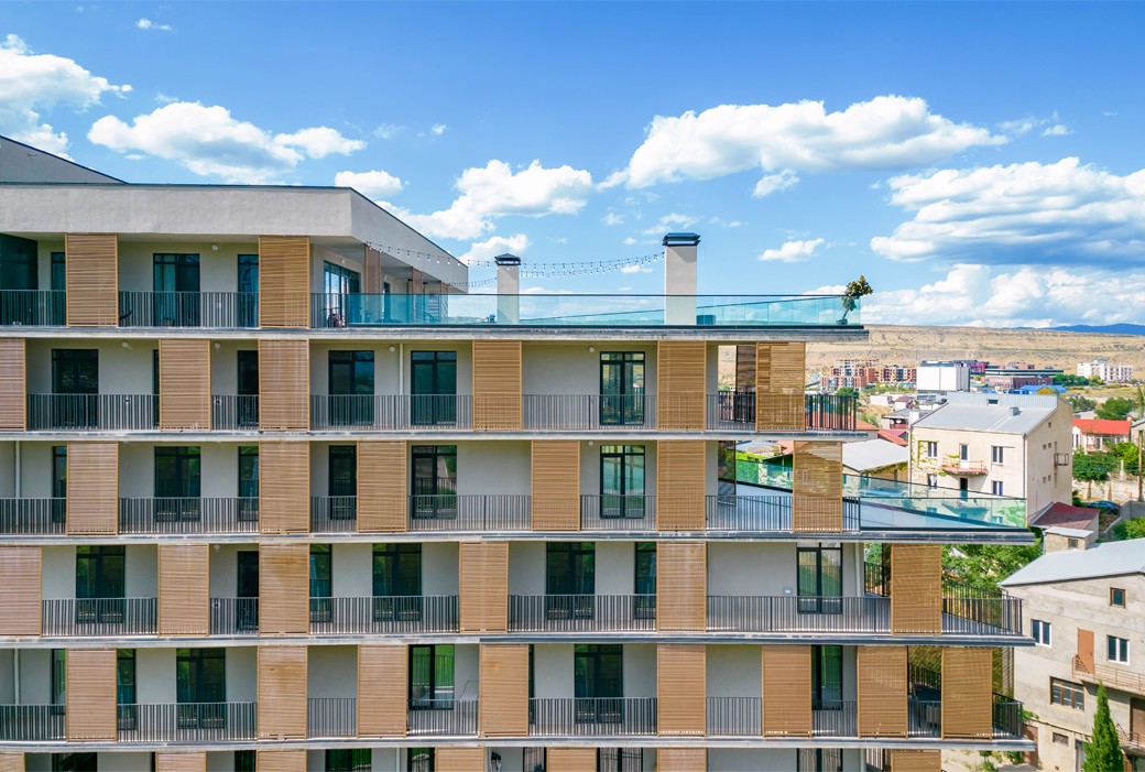 Apartment in Tbilisi with Terrace and Common Areas