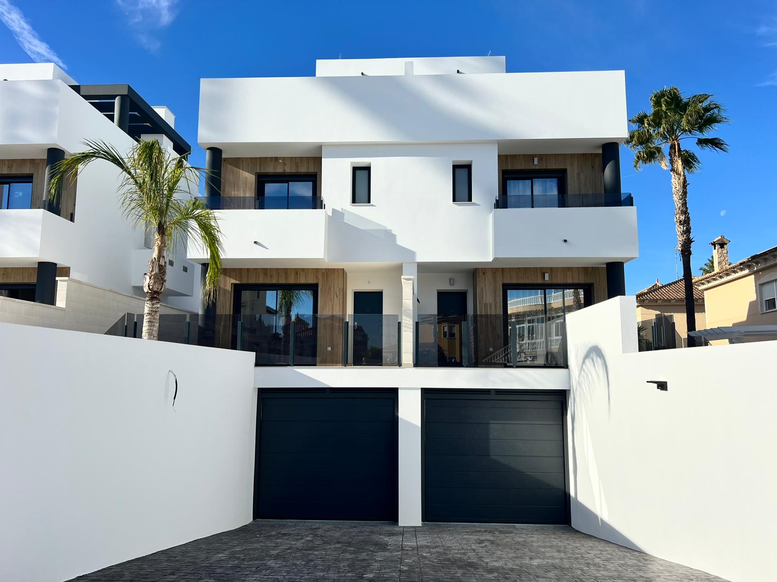 3 slaapkamer townhouse in Benferri