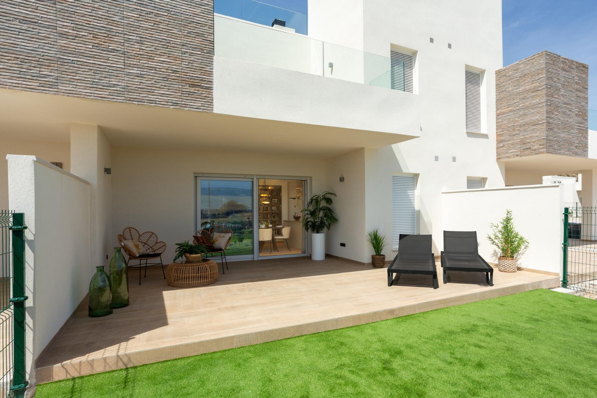 House in Algorfa - view 1