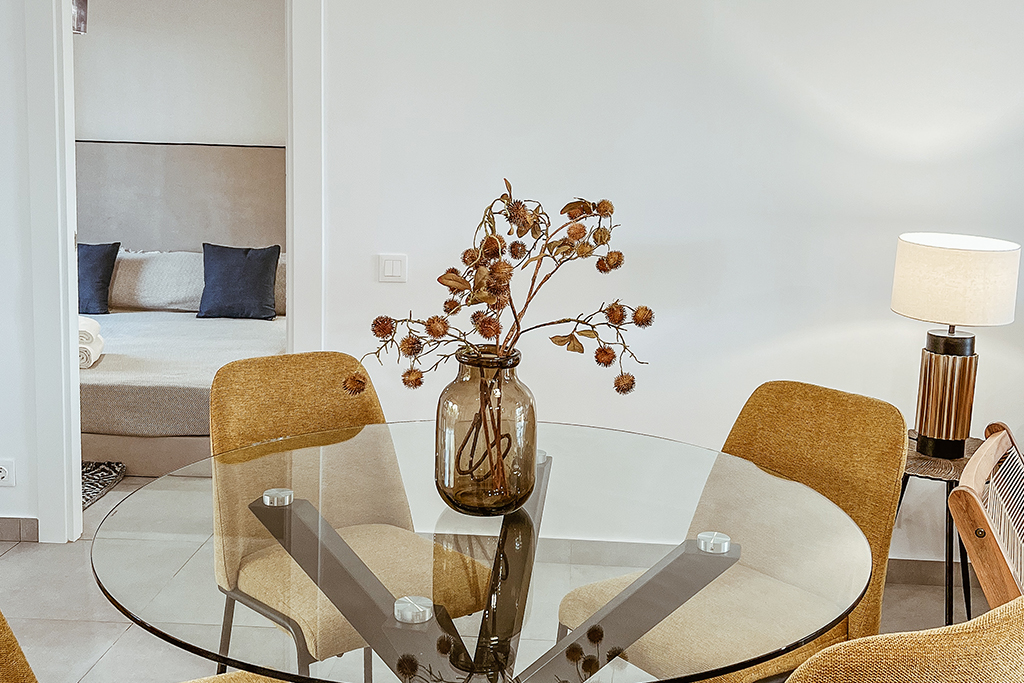 2 Bedroom, 2 Bathroom Apartment in {