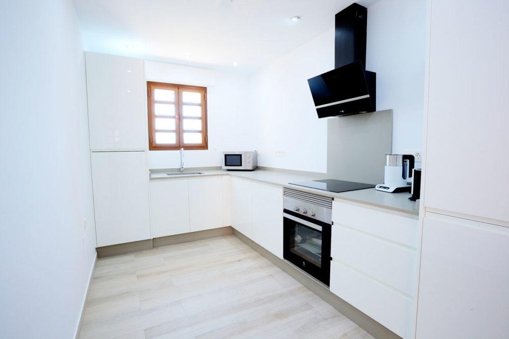 2 Bedroom, 2 Bathroom Apartment in {