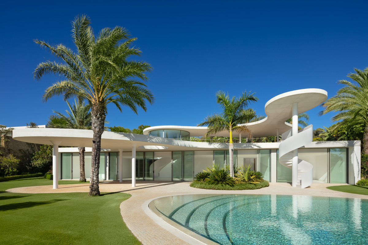 Exclusive Villas in Casares