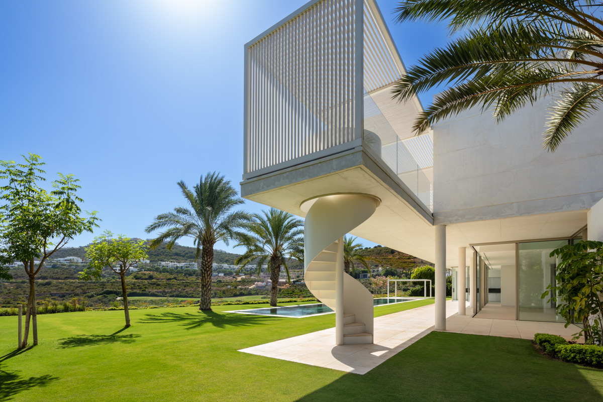 Exclusive Villas in Casares