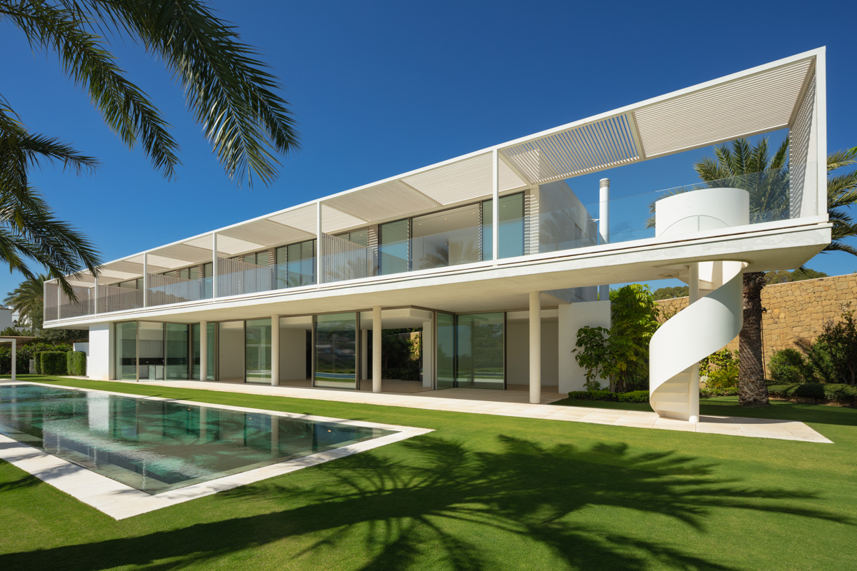 Exclusive Villas in Casares